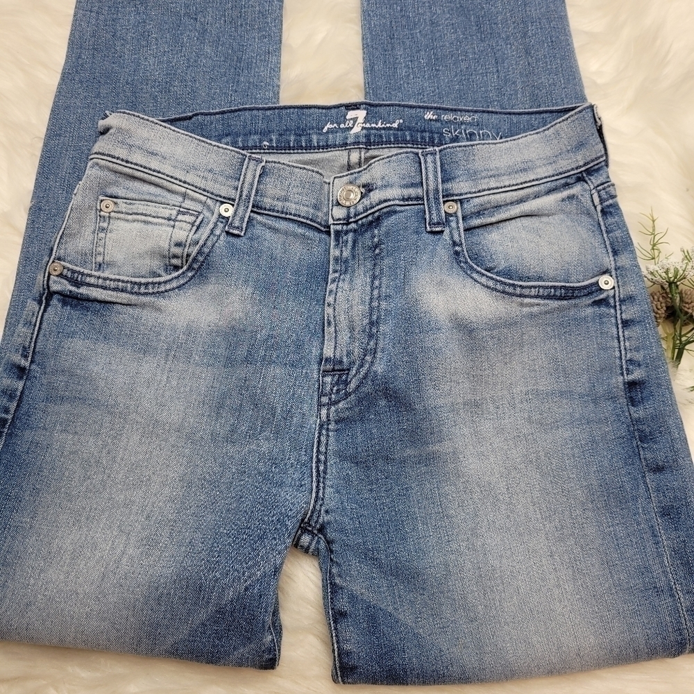 7 For All Mankind Relaxed Skinny in Light Blue Hue - Picture 8 of 14